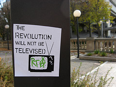 Graffiti escrito The Revolution Will Not Be Televised